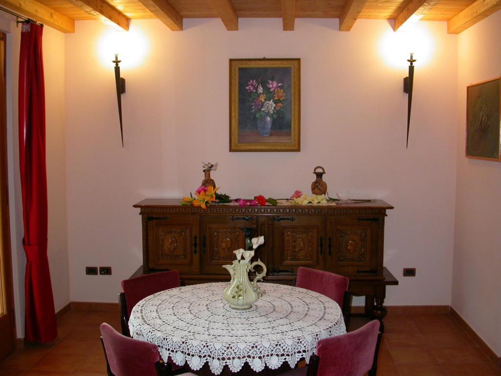 Agriturismo Radaméz Monzambano Habitación foto